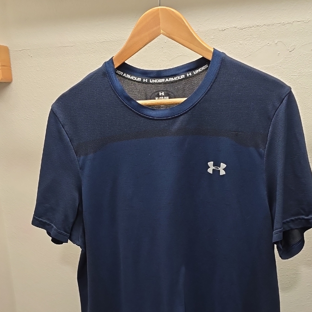 Under Armour Men's Seamless Navy Short Sleeve Tee